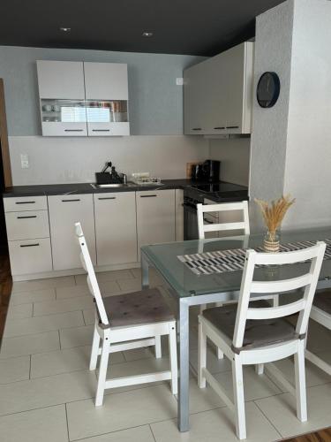 Kitchen, Ferienwohnung Gisela in Lindenfels