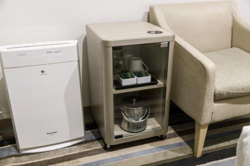 Small Double Room with Lounge Access ＆ Complimentary Light Breakfast - Non-Smoking image 4