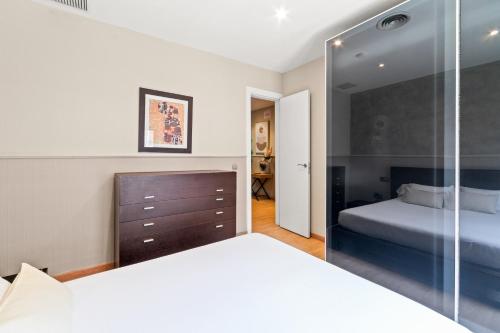 Three-Bedroom Apartment (8 Adults) image 10