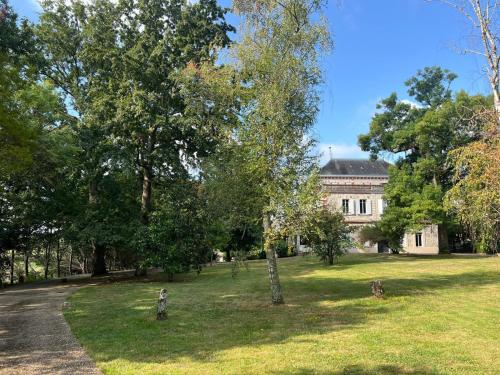 Dārzs, Maison d'hôtes à Laplume (Maison d'hotes a Laplume) in Moncaut