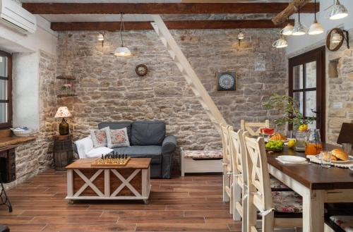 Koplietošanas atpūtas telpa ar TV, Villa Rustica ZadarVillas in Smilcic