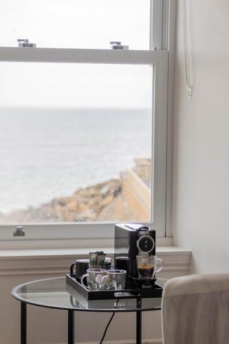 บริการและสิ่งอำนวยความสะดวก, Marine Rooms in ทัชโซ