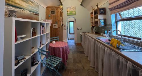 廚房, The Creevy Cabin in 巴利香農