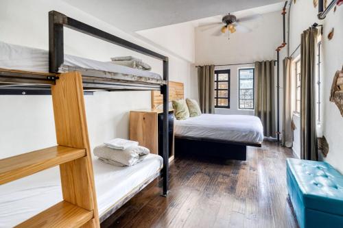 Firehouse Hostel - image 6
