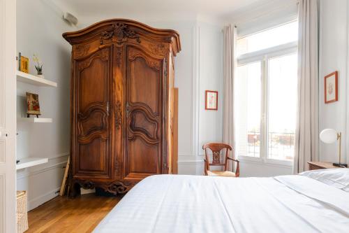 Veeve - Avenue to the Eiffel Tower - image 6