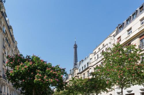 Veeve - Avenue to the Eiffel Tower - image 4
