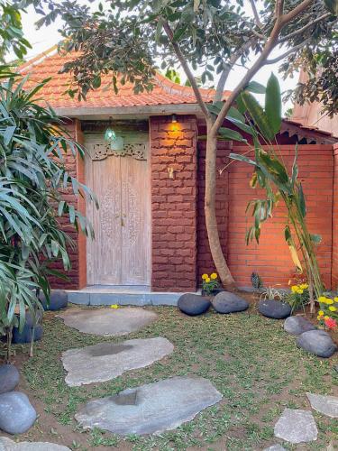 Mirah Guest House Room Type - Villa with Private Pool