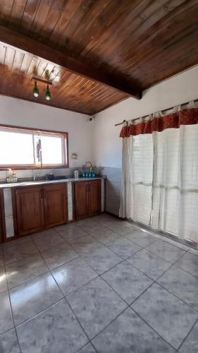 Casa Altos del Faro in 발네아리오 엘 콘도르