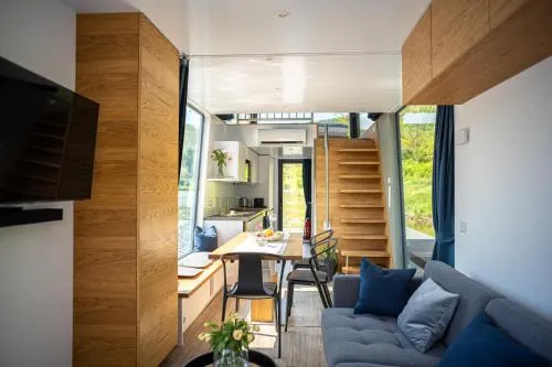 Schwimmende Ferienwohnung auf der Saar in Merzig, Deutschland