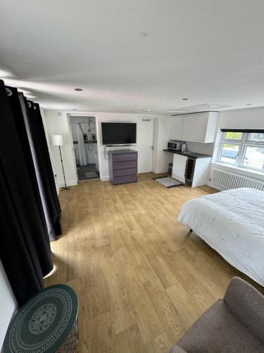 Full access Pool House Full access Pool House