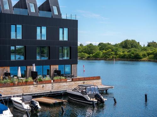  Sanders Pier - Fantastic 3-Bedroom Townhouse with Balcony Terrace in Kopenhagen