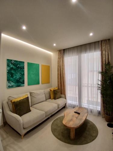 Antika Marbella 1A, Marbella