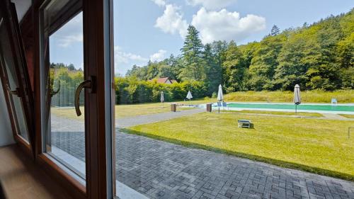Double or Twin Room with Pool View image 10