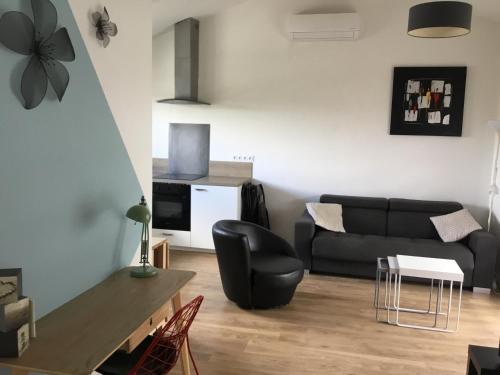 Maison 2ch, Parking, à 10min de Bx, Calme (Maison 2ch, Parking, a 10min de Bx, Calme) in Merignac