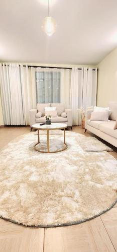 Golden Touch Luxury Superior in รูอากา