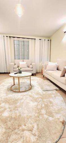 Golden Touch Luxury Superior in รูอากา