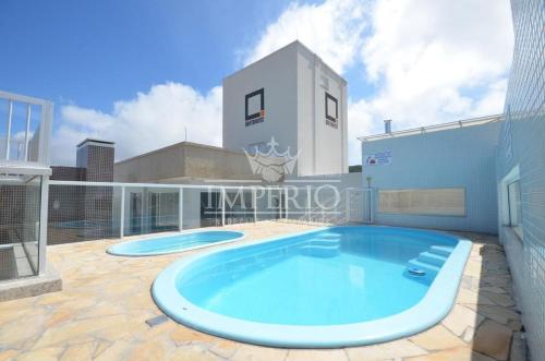 572 - Apartamento 2 dormitórios na praia de Bombas