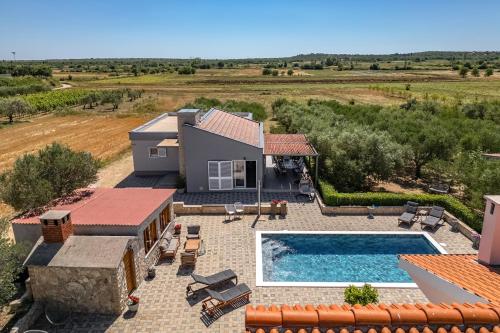 Villa Divinus