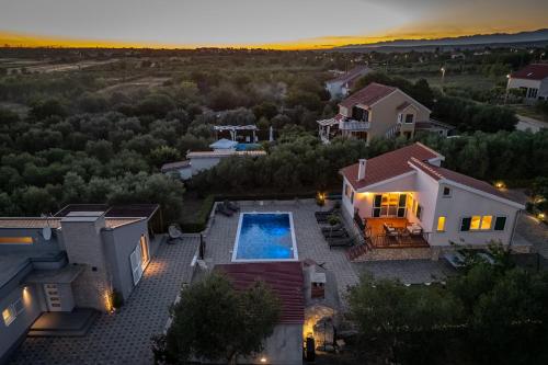 Villa Divinus