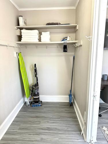Lennox C405 Peaceful & Perfect Studio Apt in Philadelphia, USA
