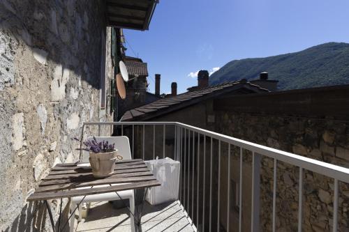 Bližnja okolica, Rustico di Gandria sul lago di Lugano in Gandria