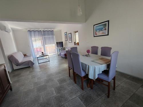 Apartman Olic in Razanac