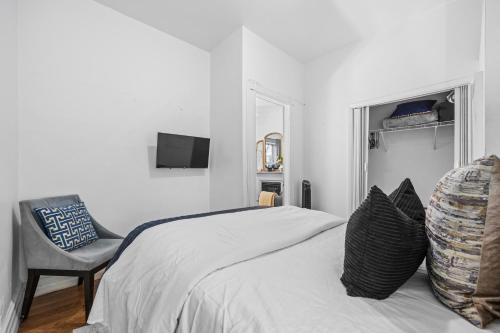 2BR Apt Walk to Restaurants & Time Square, New York (fotografie 9)