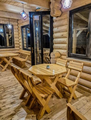 Iekārtas, Etno selo Pivska Vila in Nedajno
