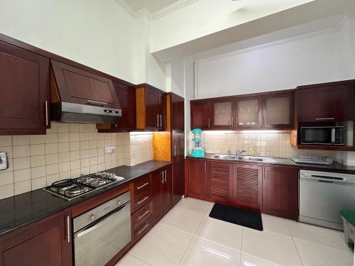 Capitol Residence - 3 Bedroom Apartment in Colombo 3 - main image