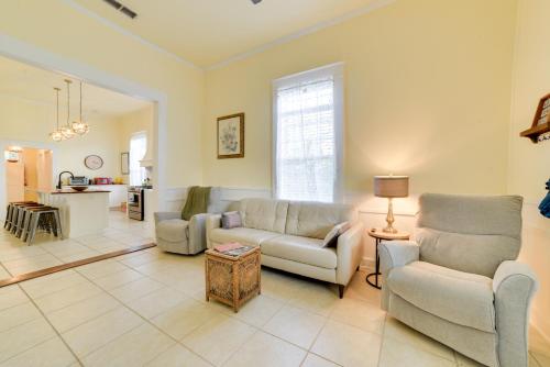 Cozy Thomasville Cottage - Walk to Downtown! in توماسفيل