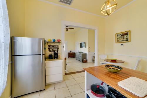 Cozy Thomasville Cottage - Walk to Downtown! in توماسفيل