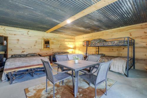 Lovely Huntsville Hideaway ATV Authorized Route in Huntsville, USA