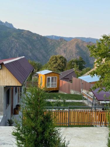 Garden, VaLiVa Sanahin Guest House in Alaverdi