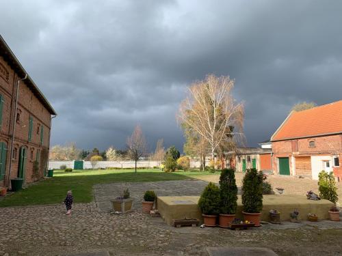 Kilátás, Dorfidyll in Gommern