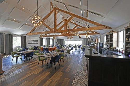 ห้องอาหาร, Manoir de l'évêché et Spa (Manoir de l'eveche et Spa) in ลิซิเออ