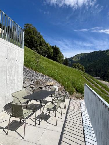 ระเบียง/ชานเรือน, Walsergrat Appartements in ลาเทิร์นส