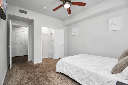 2 Bedroom Retreat Near Downtown - Med Ctr in Houston, USA