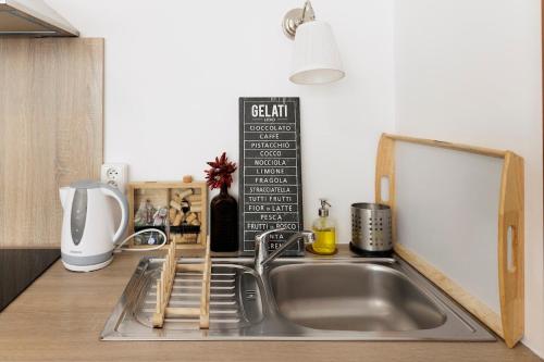 Diamond residence in old town with free parking, Bratislava (foto 10)