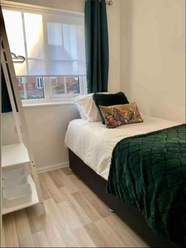 Kingmaker House, Free Driveway Parking and Garden! Fully Equipped, Sleeps 5 Guests, Northampton (Foto 8)