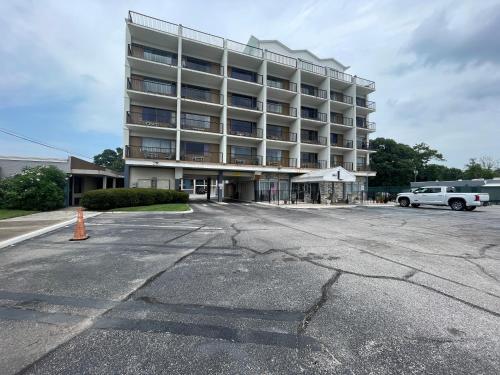 Motel6 Norfolk, VA – East Little Creek