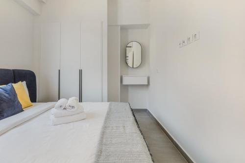 Astra 2-BR apartment in Athens - image 5