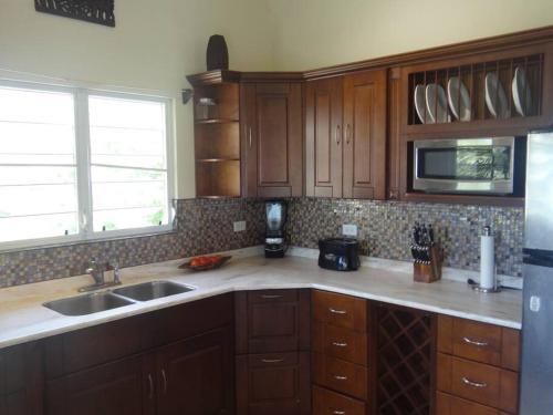 Cocina, Falmouth Sea View Loft in Falmouth