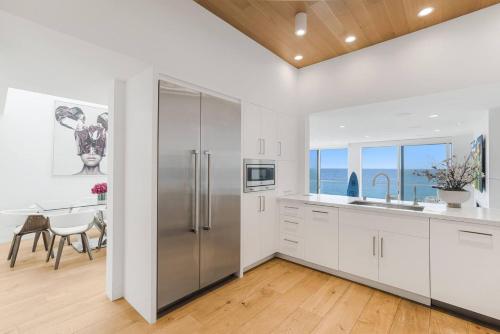 Oceanfront Malibu Haven in Malibu, USA