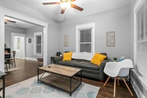 The Twin Bells!!! Rent Two Homes Side by Side, Kansas City (foto 5)