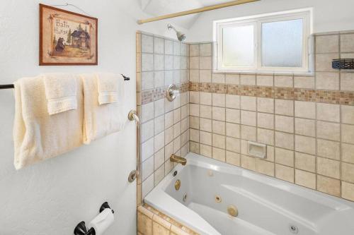 Grand Village Lodge in Big Bear Lake, USA