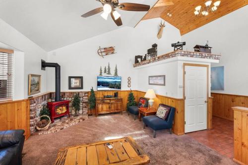 Grand Village Lodge in Big Bear Lake, USA