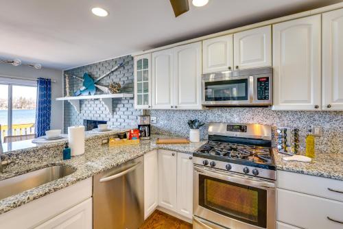 Spacious Lakefront Home in White Lake in Commerce Township (MI)