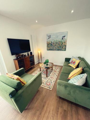 Living Like a Local at Dotties Living Like a Local at Dotties