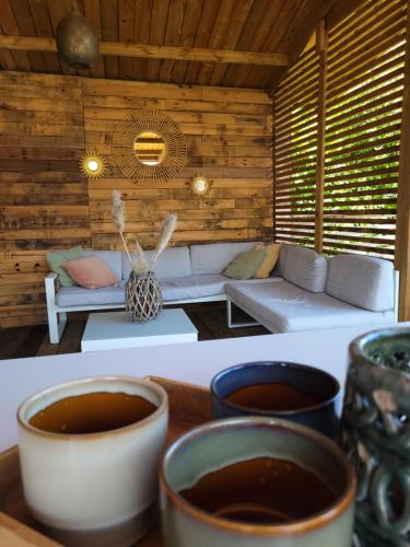 景觀, Rustig gelegen chalet Solvo met terras aan het water in 赫爾