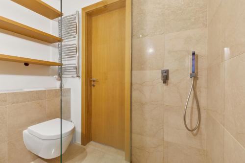 Escape riverfront 2 bedroom with balcony, Bratislava (fotografie 6)